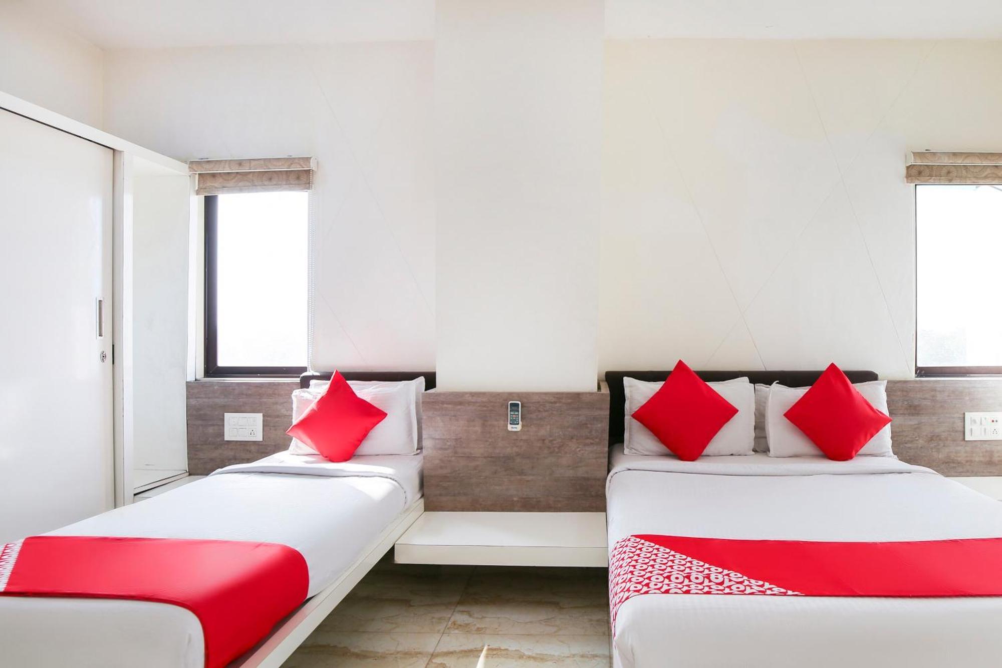 Hotel O Shiv Vatika Banquet & Rooms Bhatha Esterno foto